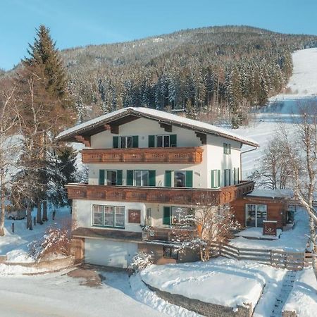 Alpenchalet Basecamp Apartment 2 سانكت مارتن ام تنيسي المظهر الخارجي الصورة